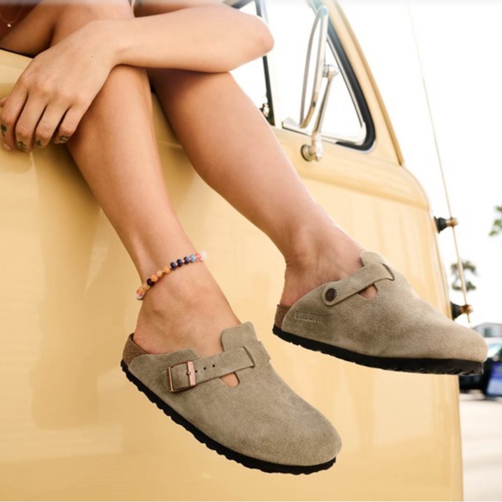 NWT BIRKENSTOCK BOSTON Taupe Suede Leather Clog Eu 40 US 9 Reg Soft Ftbd 0560771